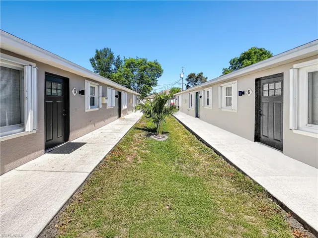 1321 SE 8th  AVE, Cape Coral, FL 33990
