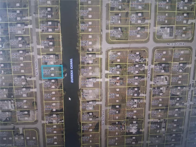 2033 Ne 5th Pl, Cape Coral, Florida 33909