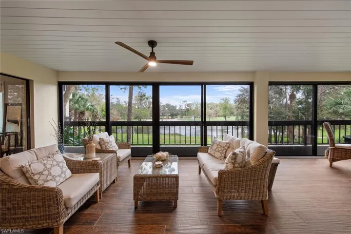 200 Wyndemere Way # B205, Naples Fl 34105