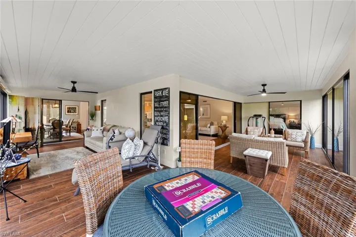 200 Wyndemere Way # B205, Naples Fl 34105