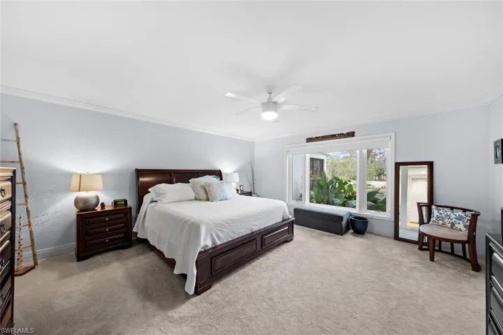 200 Wyndemere Way # B205, Naples Fl 34105