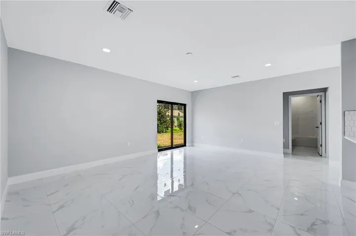 3801 E 20th St, Alva, Florida 33920