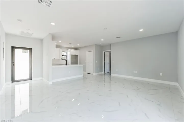 3801 E 20th St, Alva, Florida 33920