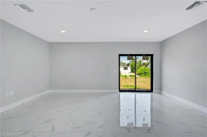 3801 E 20th St, Alva, Florida 33920