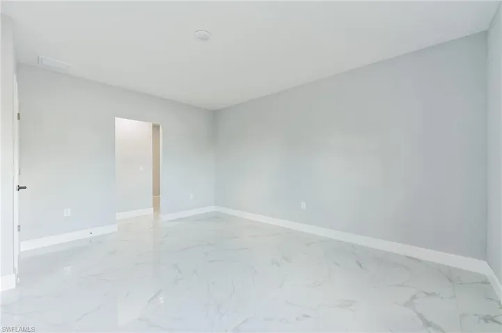 3801 E 20th St, Alva, Florida 33920