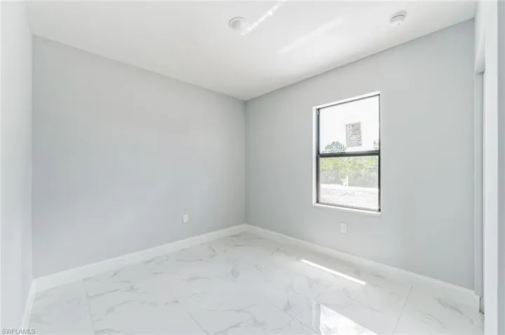 3801 E 20th St, Alva, Florida 33920