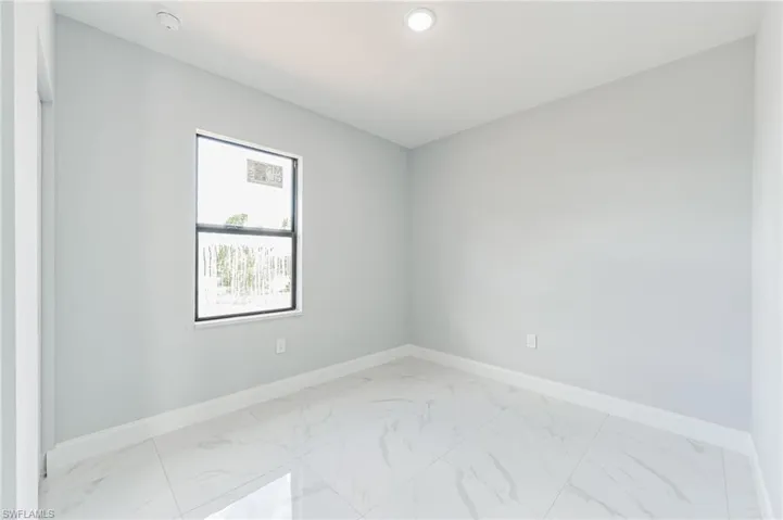 3801 E 20th St, Alva, Florida 33920