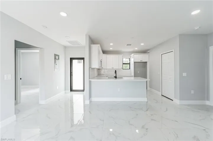 3801 E 20th St, Alva, Florida 33920
