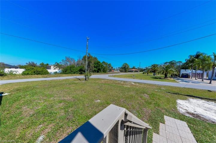 209  Gilbert N AVE, Lehigh Acres, FL 33971
