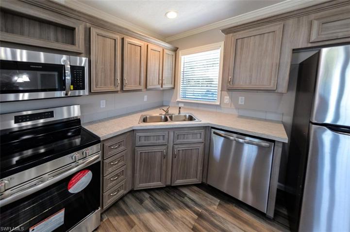 209  Gilbert N AVE, Lehigh Acres, FL 33971