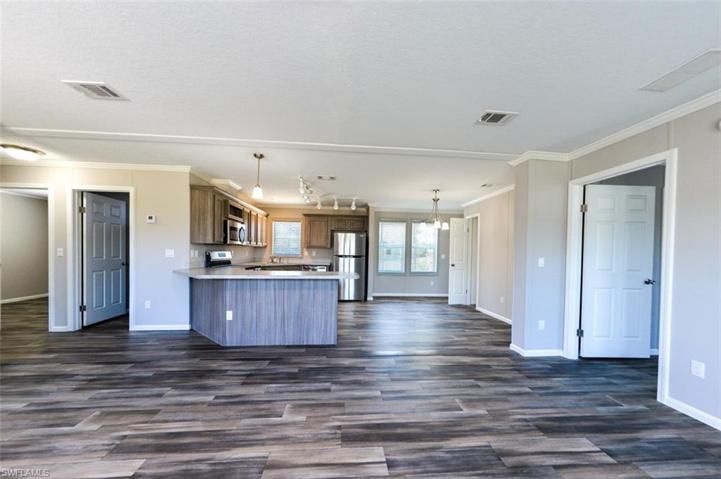 209  Gilbert N AVE, Lehigh Acres, FL 33971