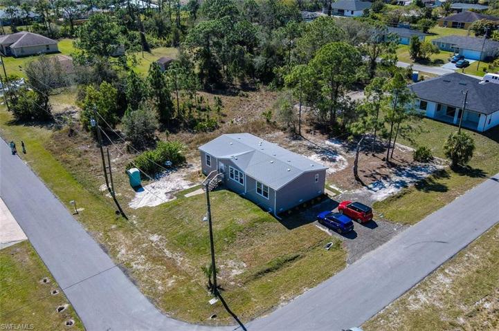 209  Gilbert N AVE, Lehigh Acres, FL 33971