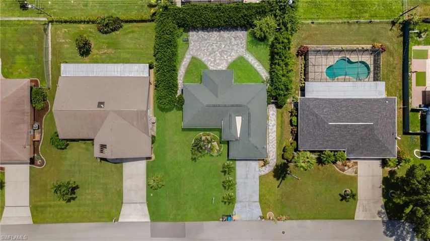 Bird's eye view of a pool area
