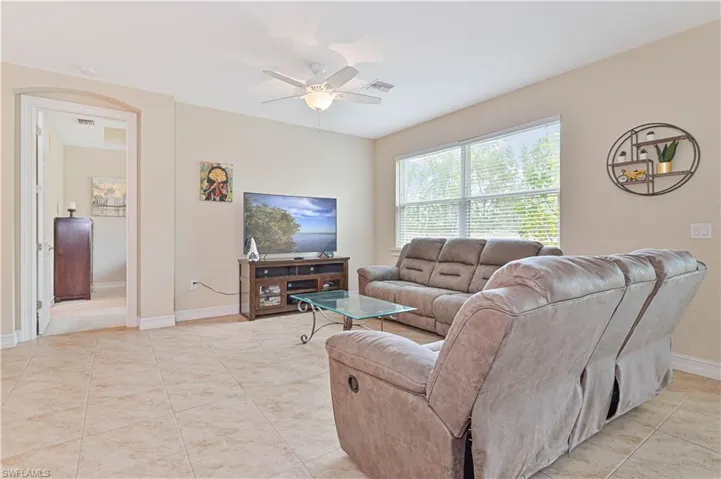 3865  King Williams  ST, Fort Myers, FL 33916