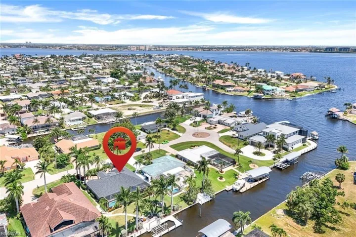 Look at the superb boating access this home has!