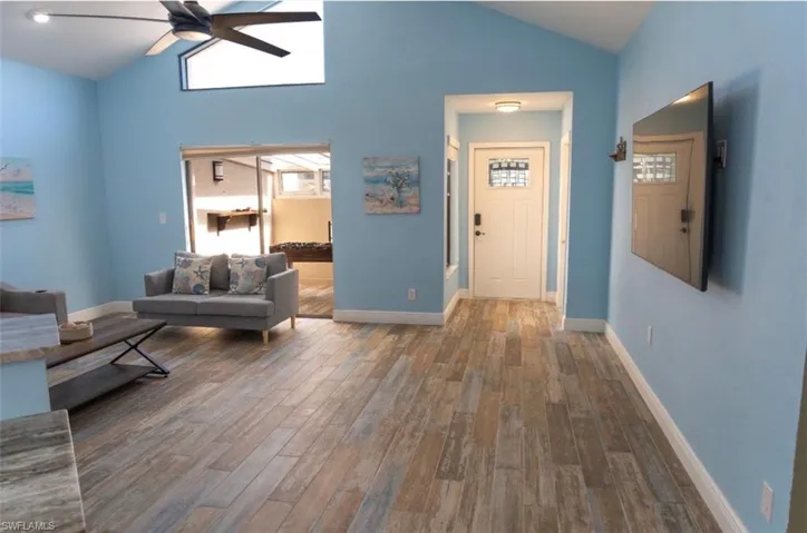 323 Washington Ct, Fort Myers Beach, Florida 33931