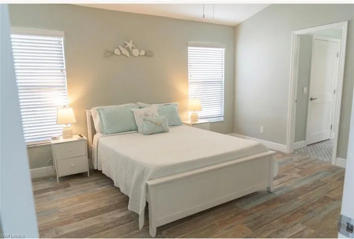 323 Washington Ct, Fort Myers Beach, Florida 33931