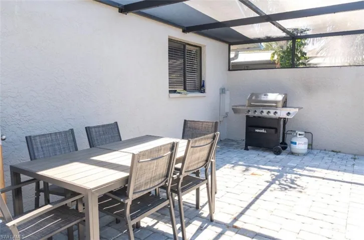 323 Washington Ct, Fort Myers Beach, Florida 33931