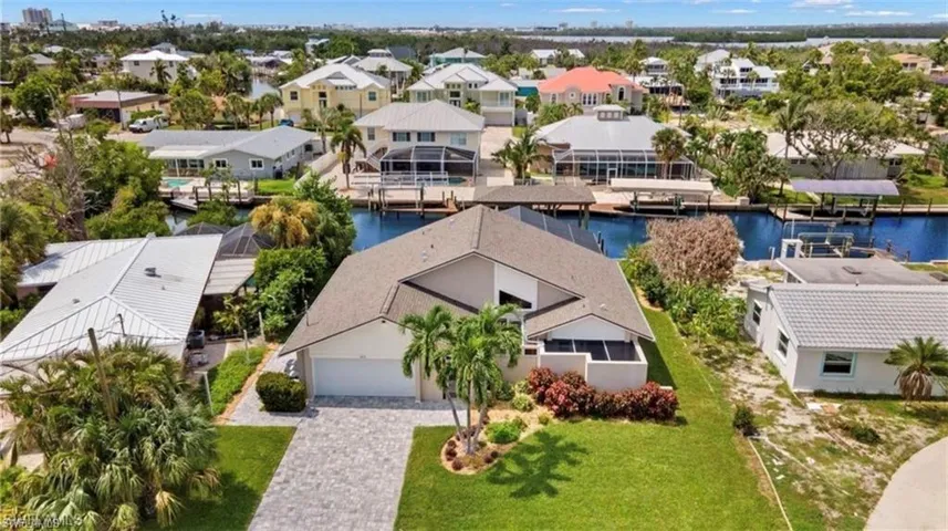 323 Washington Ct, Fort Myers Beach, Florida 33931