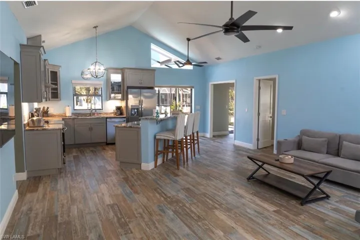 323 Washington Ct, Fort Myers Beach, Florida 33931