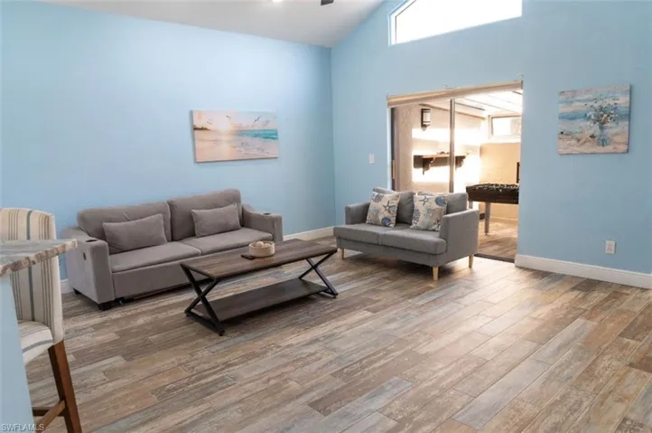 323 Washington Ct, Fort Myers Beach, Florida 33931
