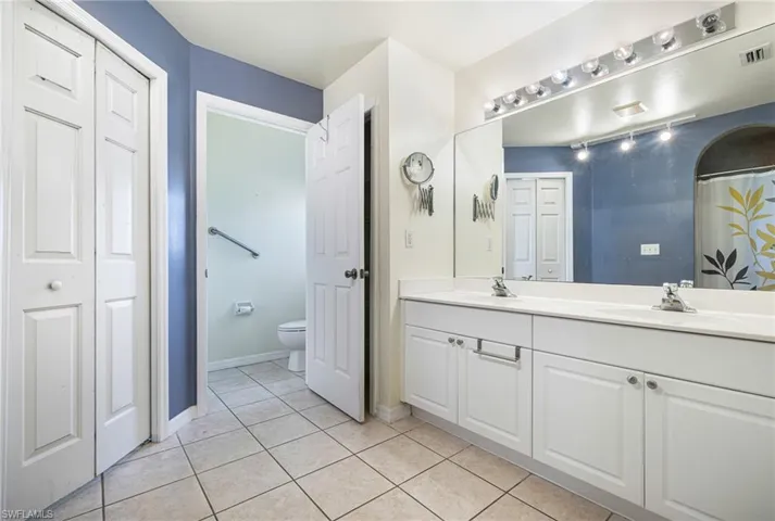 3825 SW 14th  PL, Cape Coral, FL 33914