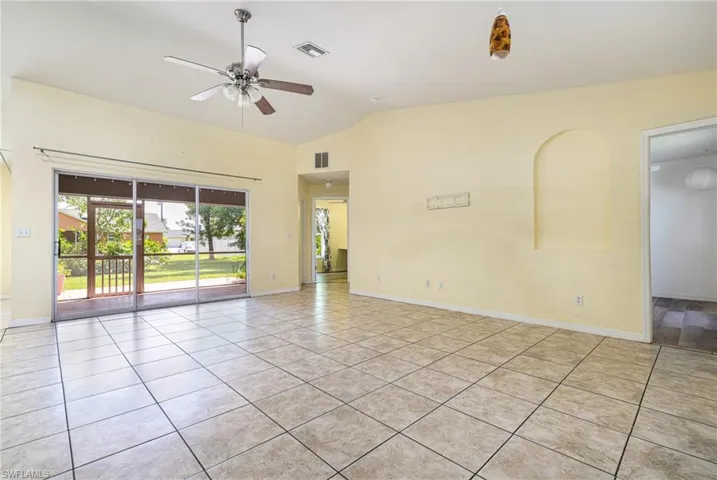 3825 SW 14th  PL, Cape Coral, FL 33914