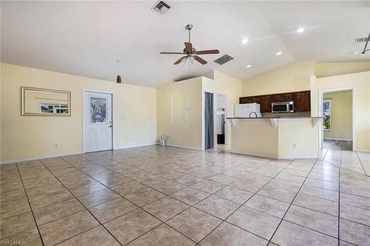 3825 SW 14th  PL, Cape Coral, FL 33914