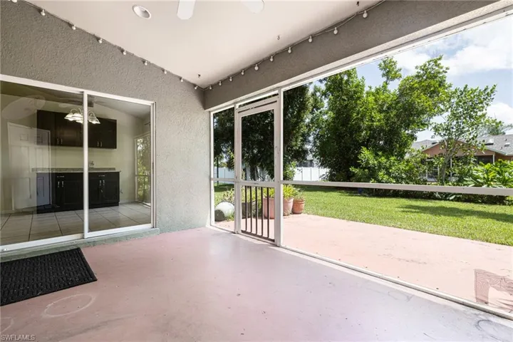 3825 SW 14th  PL, Cape Coral, FL 33914