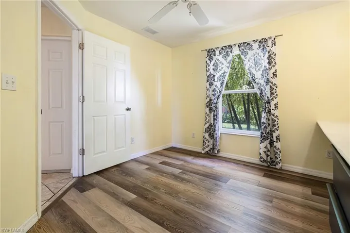 3825 SW 14th  PL, Cape Coral, FL 33914