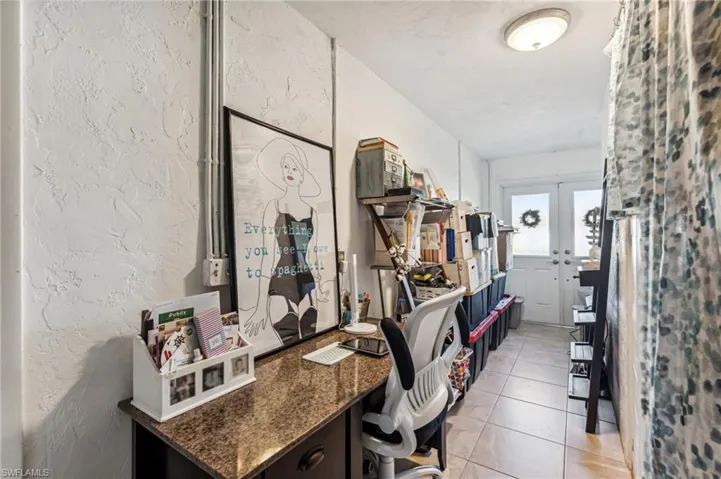 Office/craft space