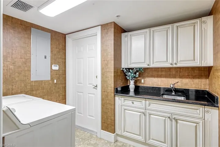 3164  Serena  LN, Naples, FL 34114