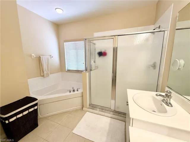 15470 Laguna Hills Dr, Fort Myers, Florida 33908