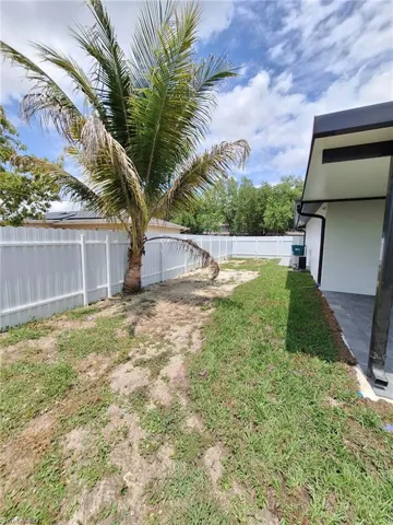 4618  24th SW PL, Naples, FL 34116