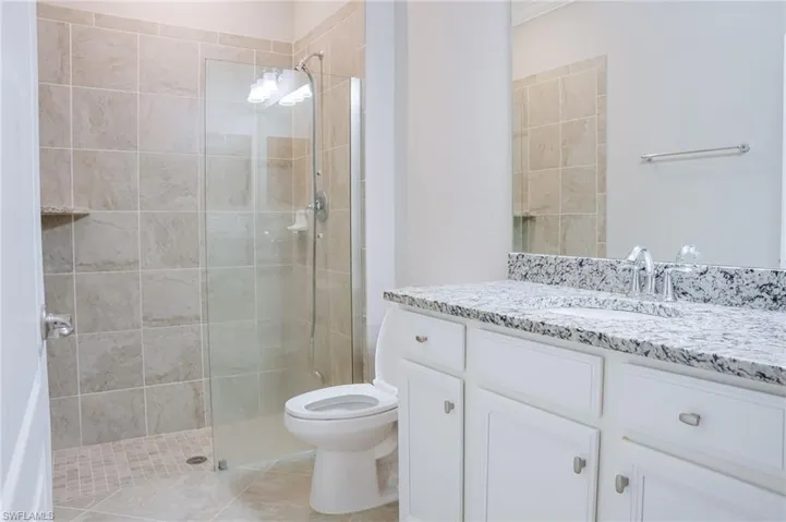 1573 Vizcaya Ln, Naples, Florida 34113