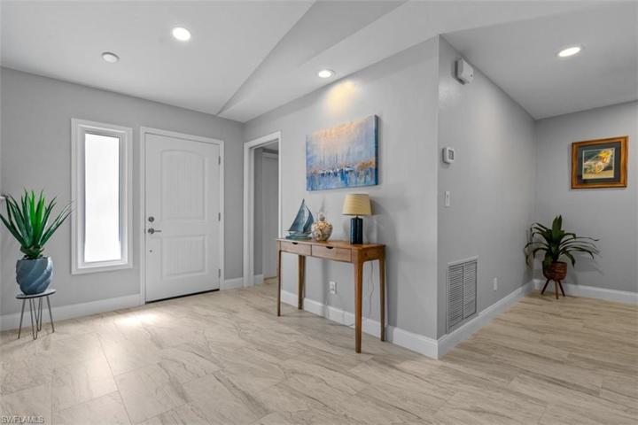 15061 Bonaire CIR, FORT MYERS FL 33908