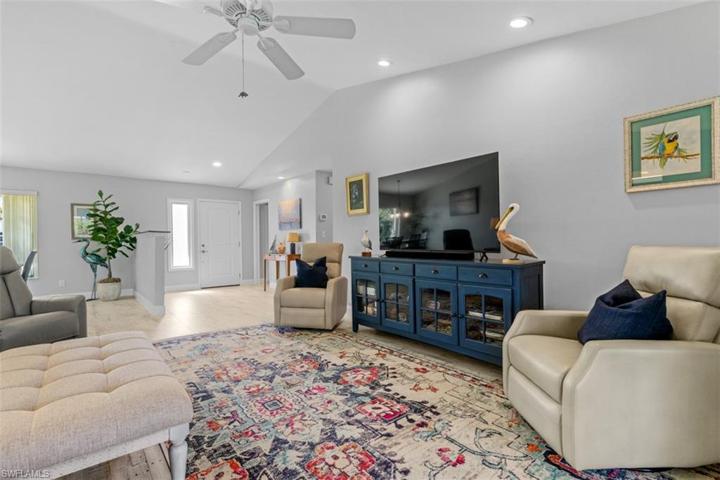 15061 Bonaire CIR, FORT MYERS FL 33908