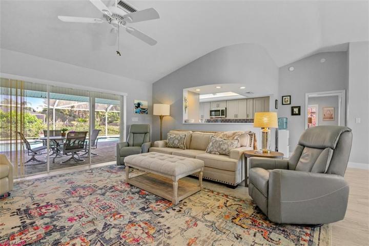 15061 Bonaire CIR, FORT MYERS FL 33908
