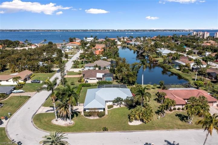 15061 Bonaire CIR, FORT MYERS FL 33908