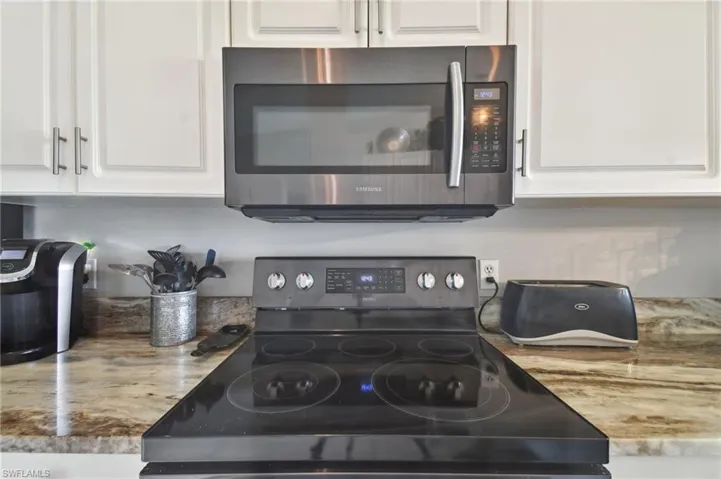 9165 Michael Cir 1002, Naples, Florida 34113