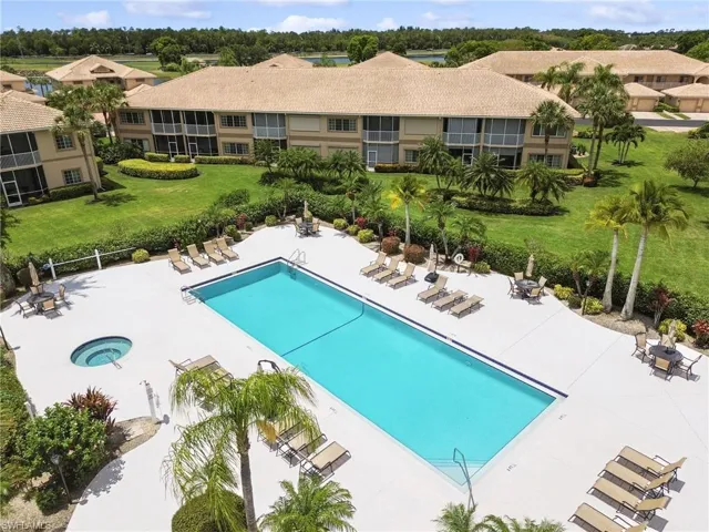 9165 Michael Cir 1002, Naples, Florida 34113