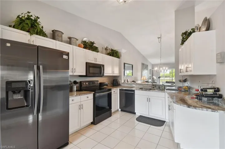 9165 Michael Cir 1002, Naples, Florida 34113