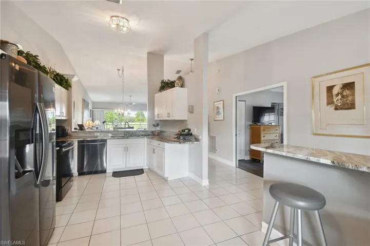 9165 Michael Cir 1002, Naples, Florida 34113