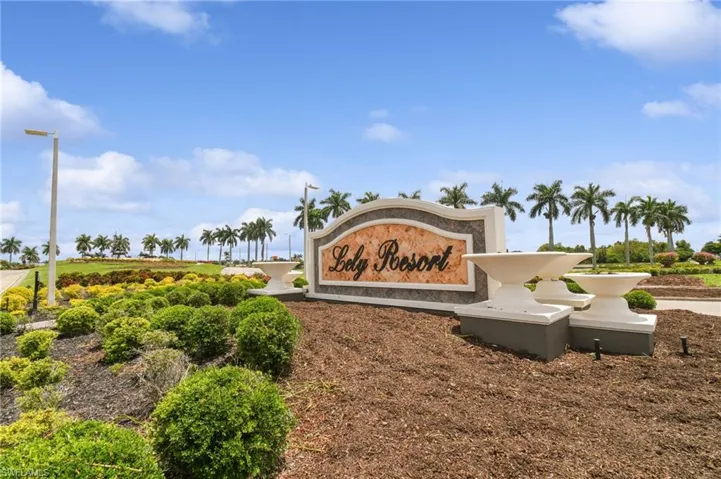 9165 Michael Cir 1002, Naples, Florida 34113