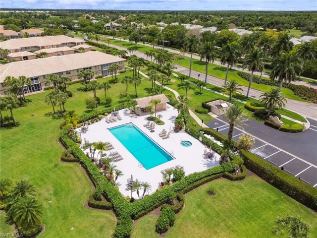 9165 Michael Cir 1002, Naples, Florida 34113