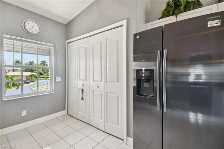 9165 Michael Cir 1002, Naples, Florida 34113