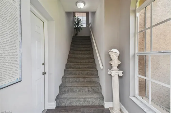 9165 Michael Cir 1002, Naples, Florida 34113