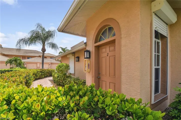 9165 Michael Cir 1002, Naples, Florida 34113