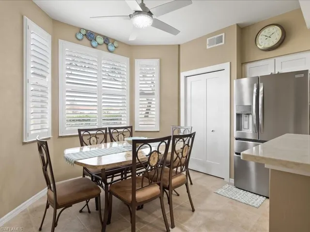 Breakfast Nook