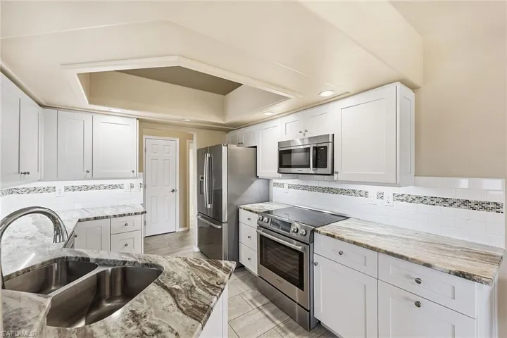 13251 Sherburne Cir 2004, Bonita Springs, Florida 34135